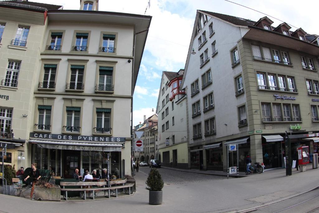 Bern Backpackers Hotel Glocke Exteriör bild